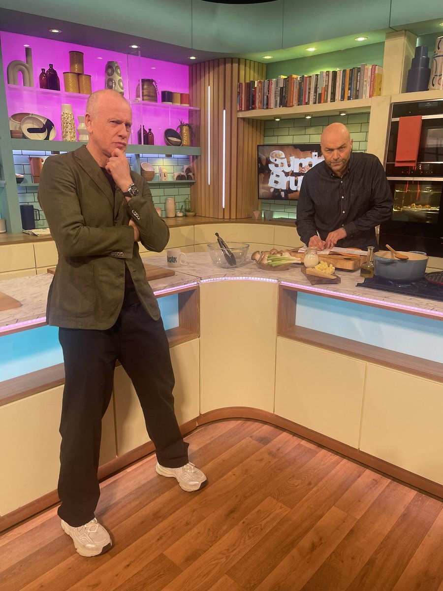 Sunday Brunch tweet media