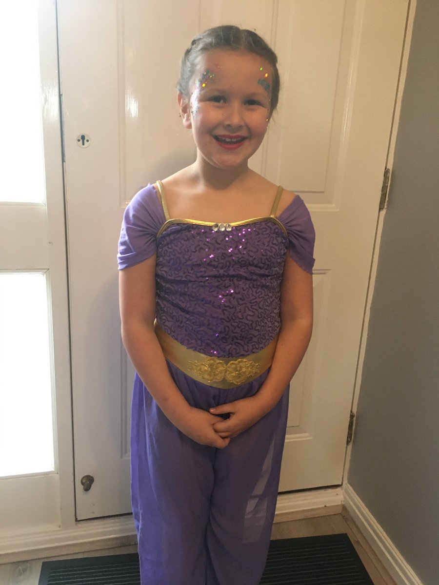 AmyRobsonF_S's tweet photo. Show week complete! 
Freya performed amazingly in her first ever dance show- very proud of her energy and enthusiasm throughout!!😁

@OSJ_Y3 @orrellstjames https://t.co/JOuRUta1cb