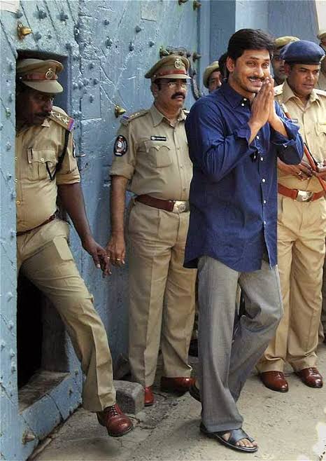 PspkVarshini's tweet photo. #YCPCriminalPolitics 

420 retweet s possible???

 https://t.co/6Q7QLZbSMn