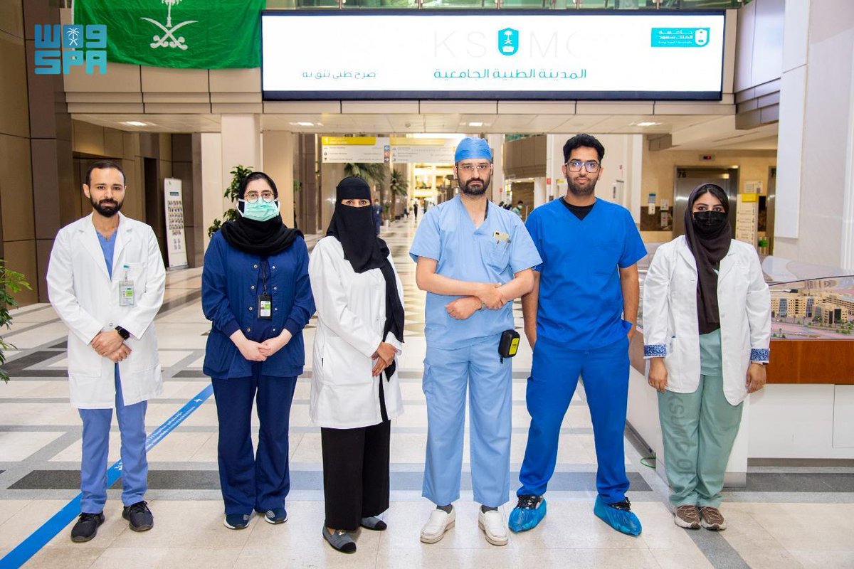 "طبية" جامعة الملك سعود تنقذ حياة مقيم اخترق جسده 3 أسياخ من الحديد.
spa.gov.sa/2392679
#واس_عام