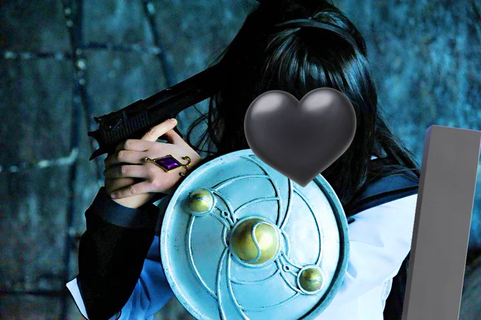 まどマギと言えばまどほむはコスプレしたからほか3人もやりたいけどほむほむまた改めてやり直したいし通常まどかやりたい 