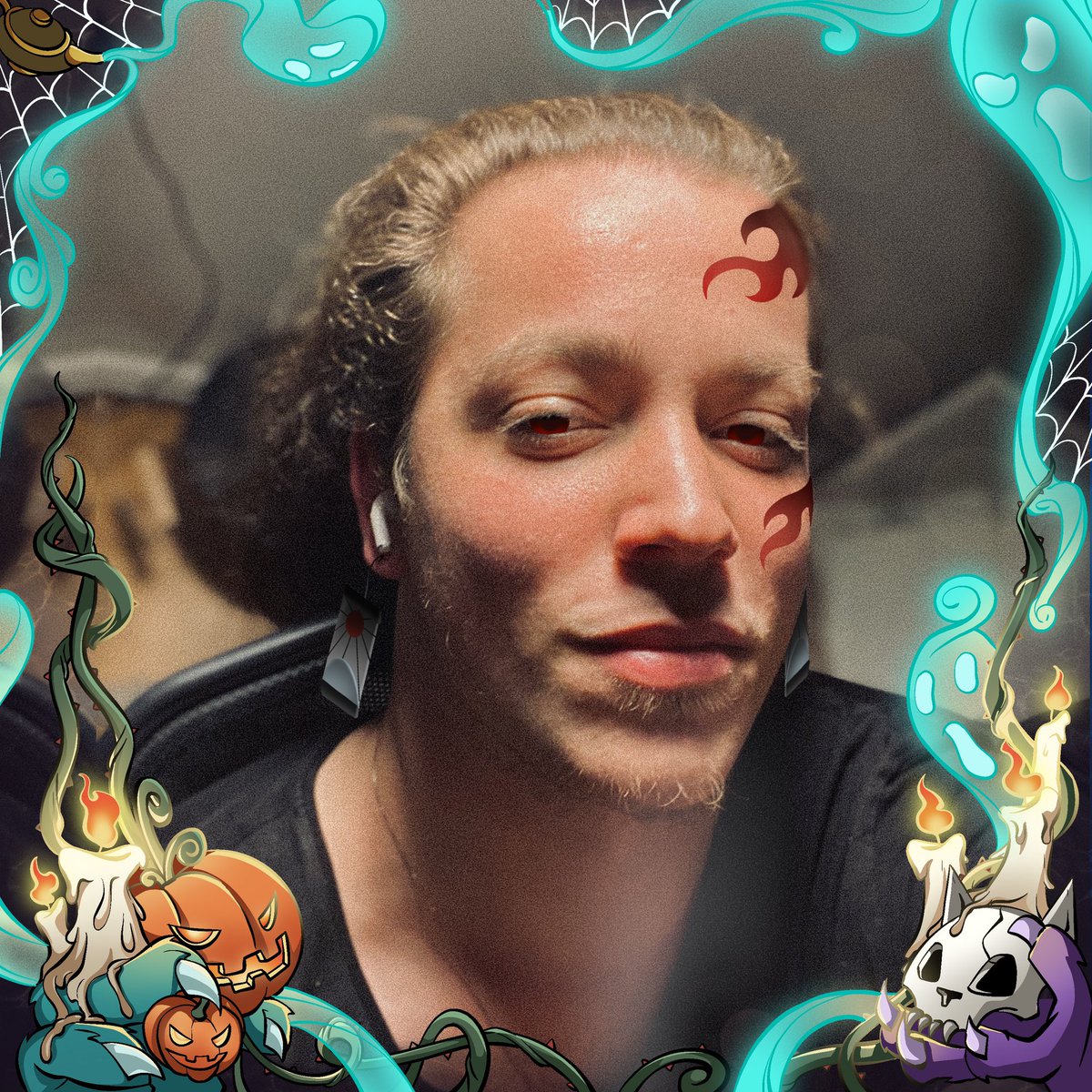 HerzlichS's tweet photo. GM everyone✨ #NewProfilePic #HappyHalloween 

The frames I designed for Halloween added a beautiful look to my designs. Anyone who wants the frame can RT this post and tag their friends ⚡️👻

I'll send a PNG image to everyone who comes to interact 🎃
#NFT #Nfts #NFTCommmunity https://t.co/QbIHW1Cf4V