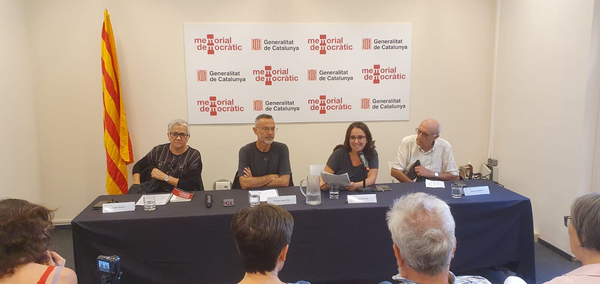 StVicencECPodem's tweet photo. 🔻Aquest divendres gràcies a @lo_riu vam poder assistir a la més necessària que mai presentació del llibre "Pedagogía antifascista" de @EnriqueJDiez en el marc dels actes del @catmemoria

📽️Gràcies a @Exprespol podeu recuperar el vídeo de la presentació a🔗https://t.co/NzniLQRhfV https://t.co/wv3eExXI1e
