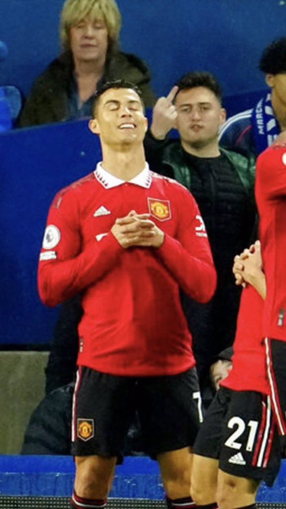 iamdikeh's tweet photo. proof that Ronaldo watches my videos 😂😭 https://t.co/FNly72s3Bs