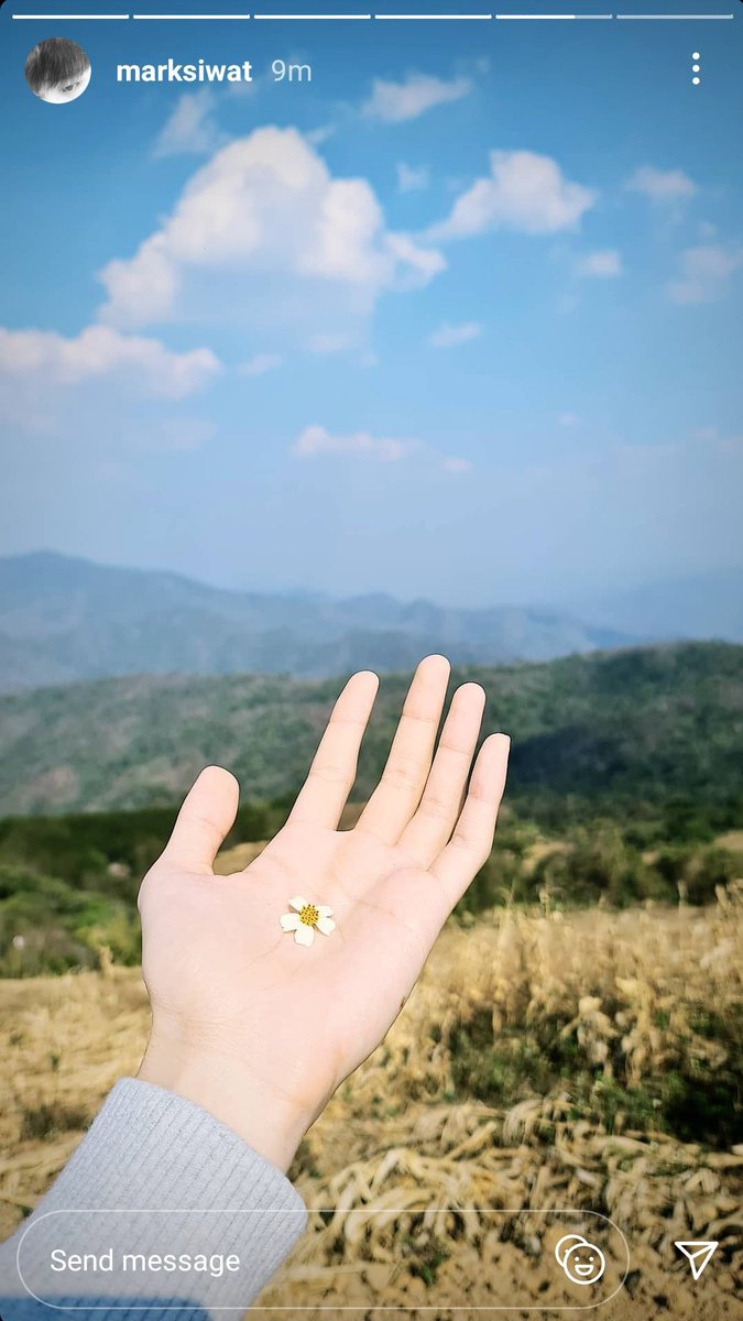 schwn_'s tweet photo. ว่าแต่ หนาวๆ คิดถึงน่านเหมือนกันมั้ย อยากเห็น #พร้อมมาร์ค ไปเที่ยวน่านด้วยกันจัง~ #PartofMePromMark พาเที่ยวน่านกินข้าวซอยขนมหวานทำบุญซักหน่อยมะ หนาวๆชิลๆ https://t.co/LMX7RMNwDp