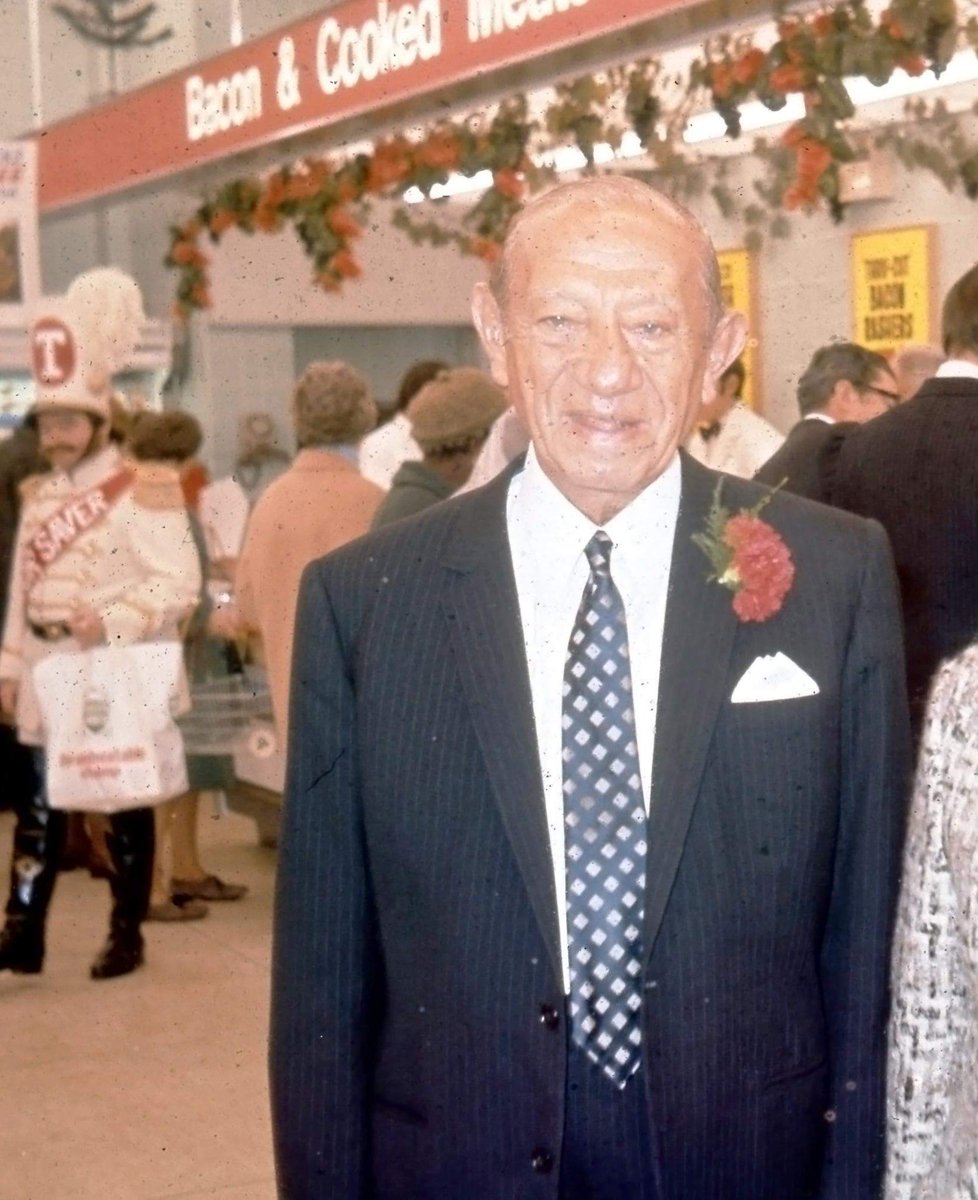 #TootingHistory – did you know that one of the very first Tesco branches was right here in #Tooting? Jack Cohen, the son of Jewish migrants from Poland, founded Tesco in 1919 and opened his first permanent indoor market stall in Tooting in November 1930.