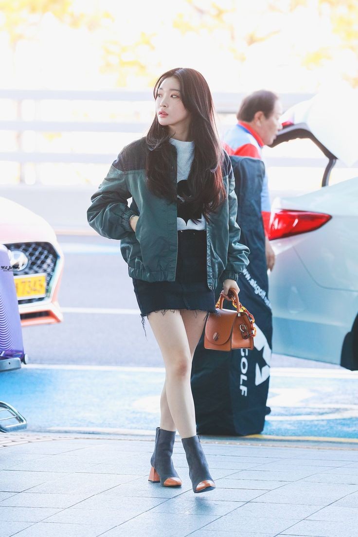 chunghamiu's tweet photo. category is best airport looks https://t.co/zGPHt1RQ4I