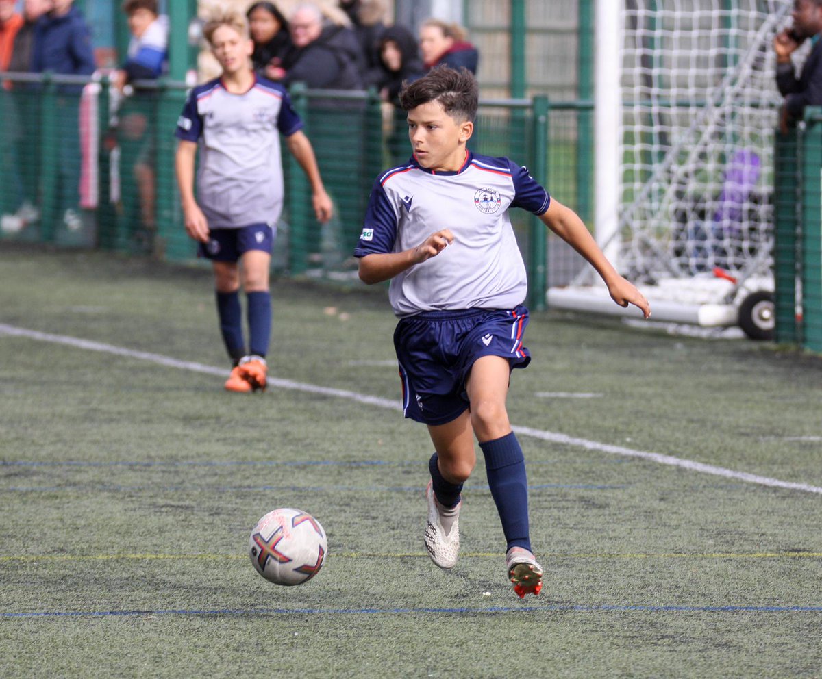 MillbrookU13JPL's tweet photo. Thanks 🙏 to @FletcherFPhotos for taking some cracking shots of the boys …… here’s the first few of the boys in action ⚽️💪📸
#football 
#fletcherfootphotography
#upthedockers https://t.co/5KZFIyN1kO