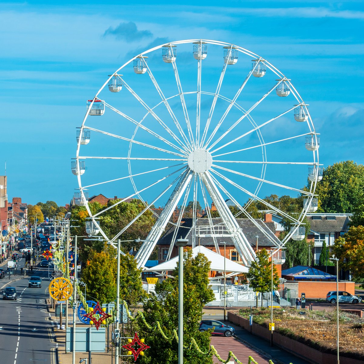 Leicester_News's tweet photo. Don't miss out on riding the #WheelOfLight!
At 110 feet, the wheel offers unparalleled views around the Golden Mile and beyond.
Wheelchair access is available to one of the gondolas.
Find out more about what is going on in Leicester for #Diwali by following @leicesterfest https://t.co/bLkeFISkx4
