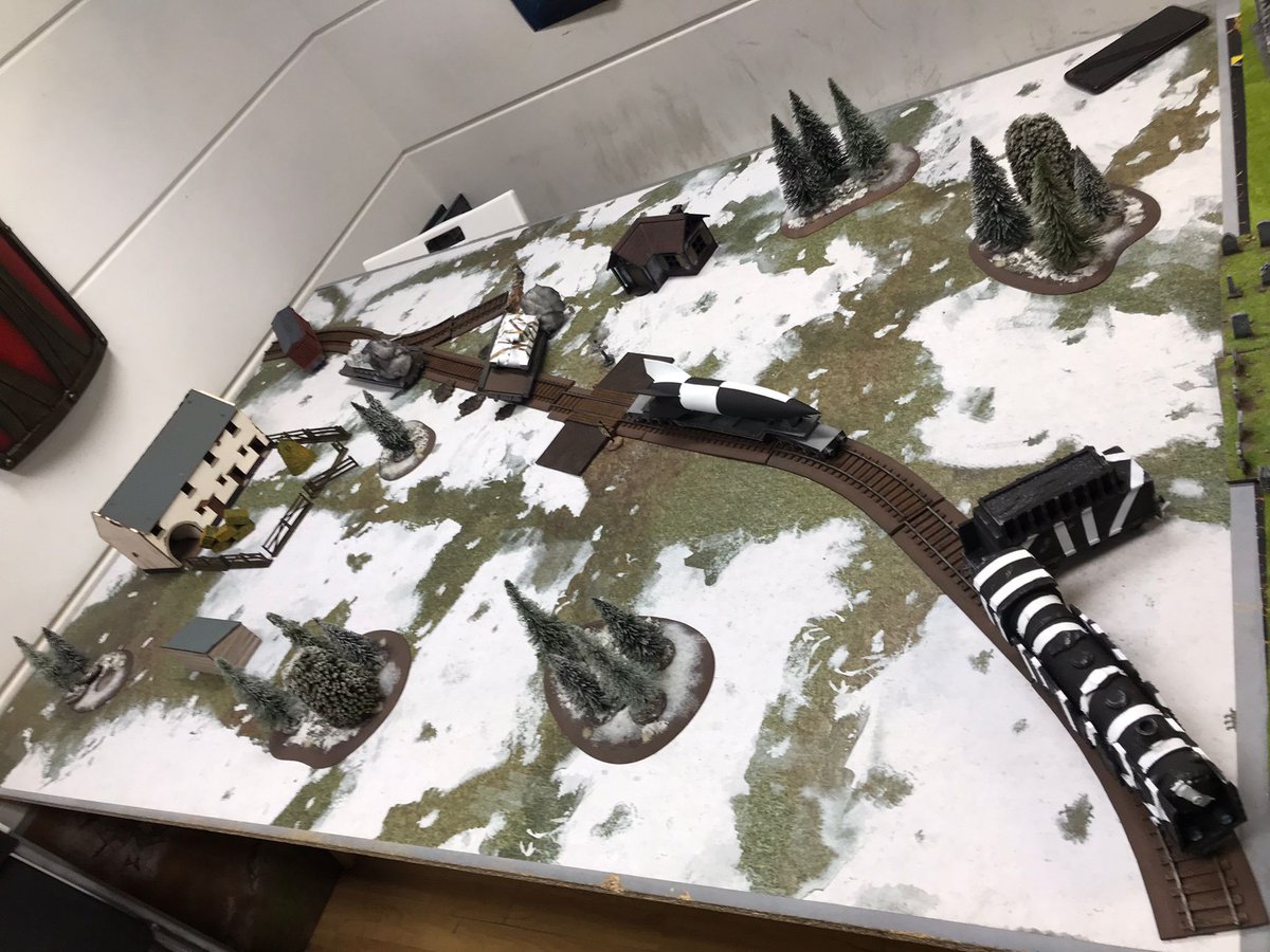 Habemus_Ludum's tweet photo. Ayer, premio a la mejor mesa en el torneo nacional de Bolt Action a Habemus Ludum.
Gracias a @kingdomwargames por poner el espacio.
#boltaction #BOLT @wgspain #tournament #nacional #Scenery #WarGames #Wargaming #Warmongers #wargame #WWII #WordWar2 https://t.co/lwfVaznCgl