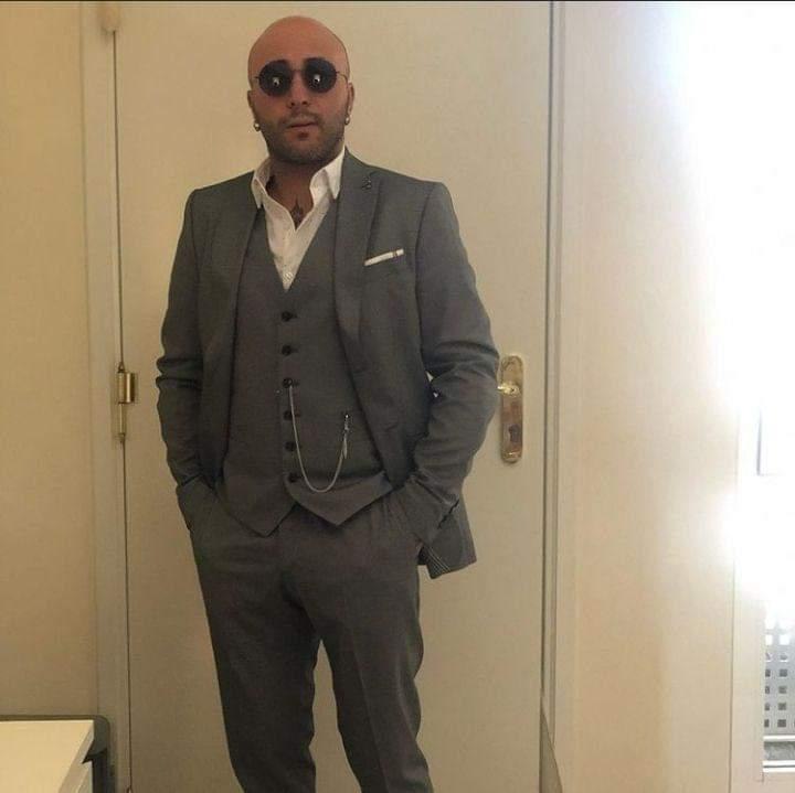 Amiguitos_FC's tweet photo. ⚪"Hijo, por qué tan elegante?"
⚫ Madre, hoy juegan AMIGUITOS FC
#vamosamiguitos https://t.co/zRyqL862YG