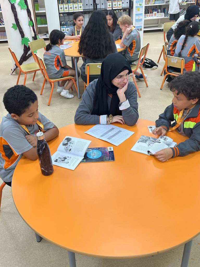StephanieMclead's tweet photo. Happy Sunday! Here we have our secondary students acting as reading buddies with our year 4 students. The benefits of reading buddies? The benefits are profound. It allows younger readers to see what being fluent looks like as they have a peer model demonstrating reading skills. https://t.co/KsDHwDRRge