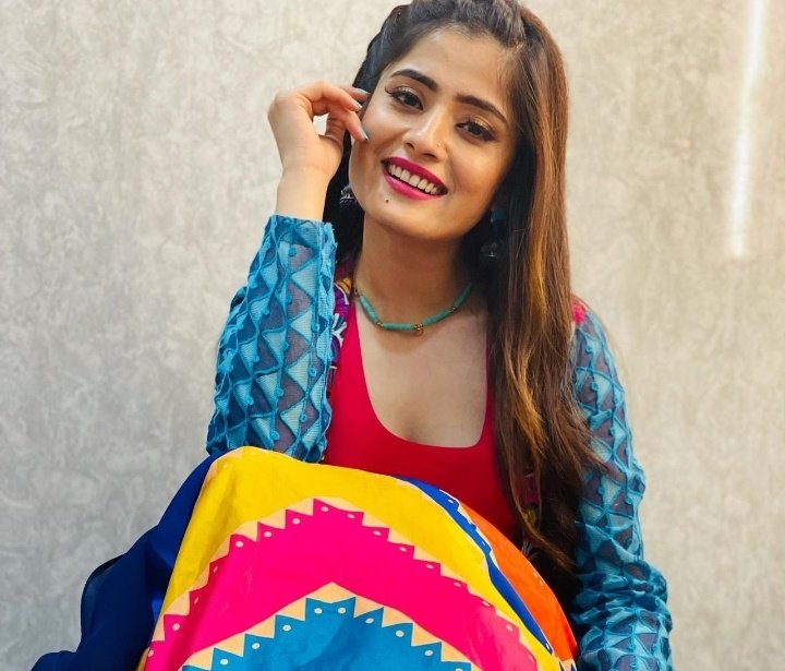 Shocking! 

#SasuralSimarKa and #YehRishtaKyaKehlataHai fame #VaishaliTakkar found hanging at her #Indore residence, police registers a case of suicide!!

<a href="/GossipsTv/">GossipsTv(GTv)</a>