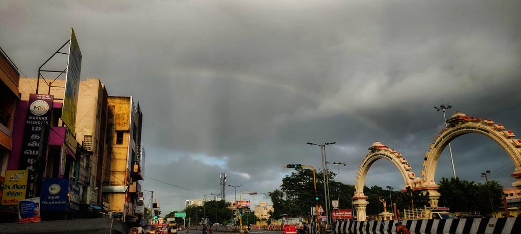 O4Sheik's tweet photo. Chennnai ! 🌈🌈🌈
#chennai @chennaiweather @ChennaiRains #annaarch https://t.co/DsR6BSlrRP