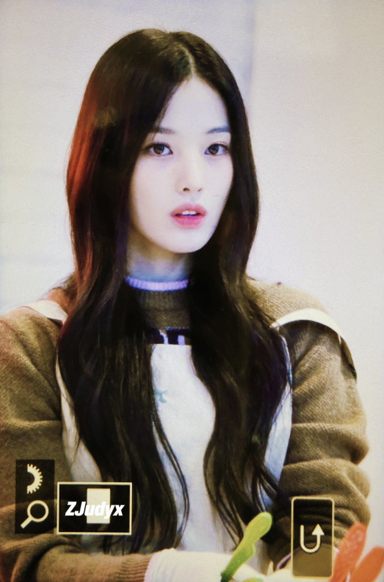 ZJudyx's tweet photo. 221016

#NMIXX #엔믹스 #JINNI #지니 https://t.co/gpJUBMJEze