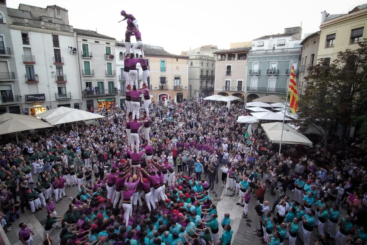 Es molt gros això que vem fer ahir, a casa nostra, davant de la nostra gent! 🥰 Si, fa ràbia deixar el 3d9f a mitges però hi és. Fer-lo 3 vegades en menys d'un mes té un valor increïble.