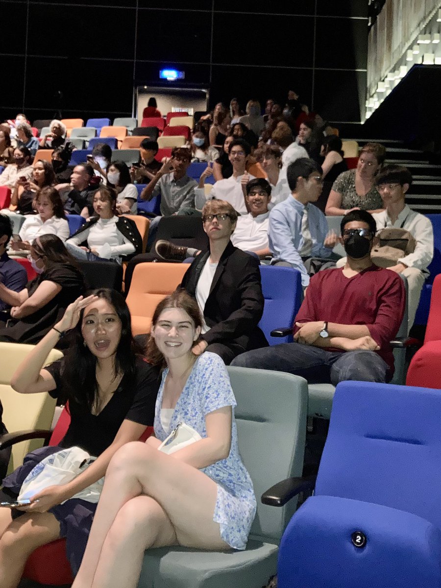 KLASS_EP_Lang's tweet photo. An amazing evening at the Opera with our French 🇫🇷 and Spanish 🇪🇸 students watching #Carmen 🎶💃 @AliceSmithSch https://t.co/RC3Xj7sWgc