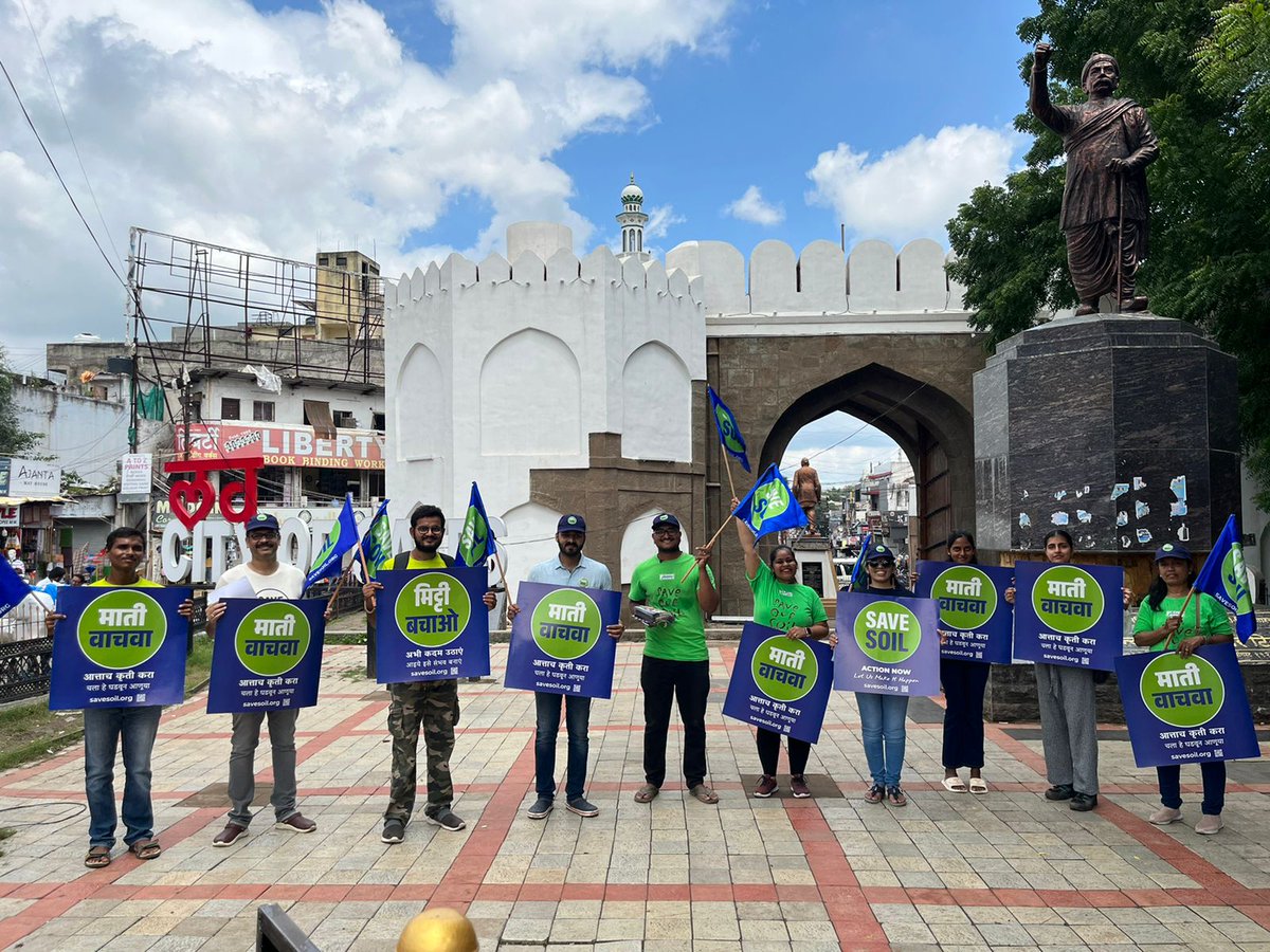 cpsavesoil's tweet photo. It's time to lace up your boots and hit the streets in your city! Walk For Soil has onlookers across almost 85 countries watching rapt as enthusiastic volunteers take to the streets and dance to the rhythm of the familiar #SaveSoil song.
Action now. https://t.co/z6MmqMf5nE https://t.co/ucAO3mhlXP