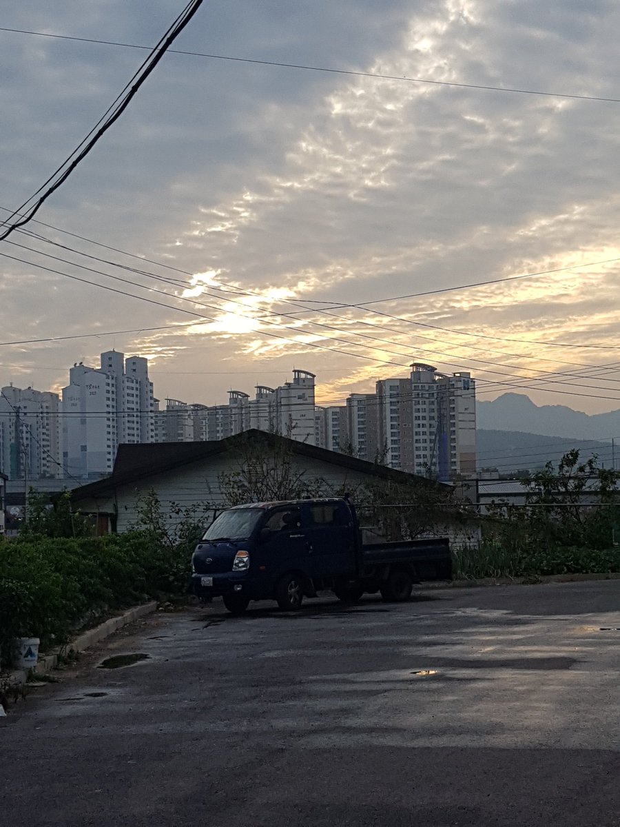 Jane35194354's tweet photo. 바베큐 파티! https://t.co/V1C5ISlrI7