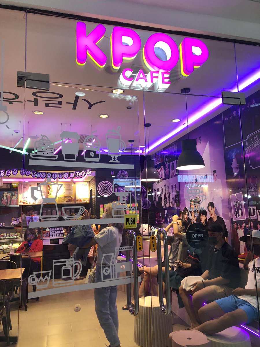 marlejandraton1's tweet photo. Sunday date with them💜 finally na visit ko rin kayo💜 tysm sa time @mj_khulet28 @tinj_hoy @JanineBeatrice9 ang 3 others🙈 lab you all..
#KPOP
#evergotesco
#AROHA https://t.co/nRz8HKCWzx