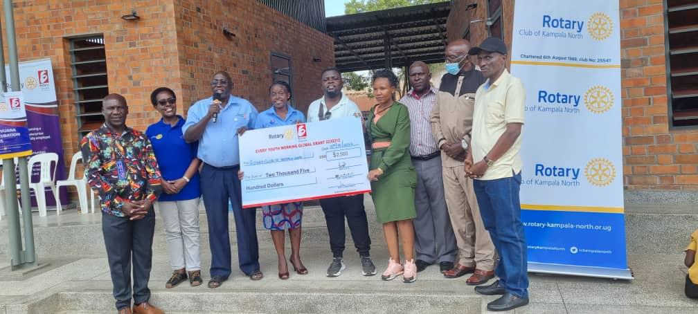 rckampalanorth's tweet photo. Learning skills are undoubtedly helpful to us &amp; we should keep learning . Yesterday we launched our #RCKNRVP youth empowerment program for Enterprise Development &amp; Mindset Change. Trainings will be taking place in Kamwokya Caring community - AP @IsaacOkullo1 #RCKNImpacts https://t.co/dO7cQugGzn