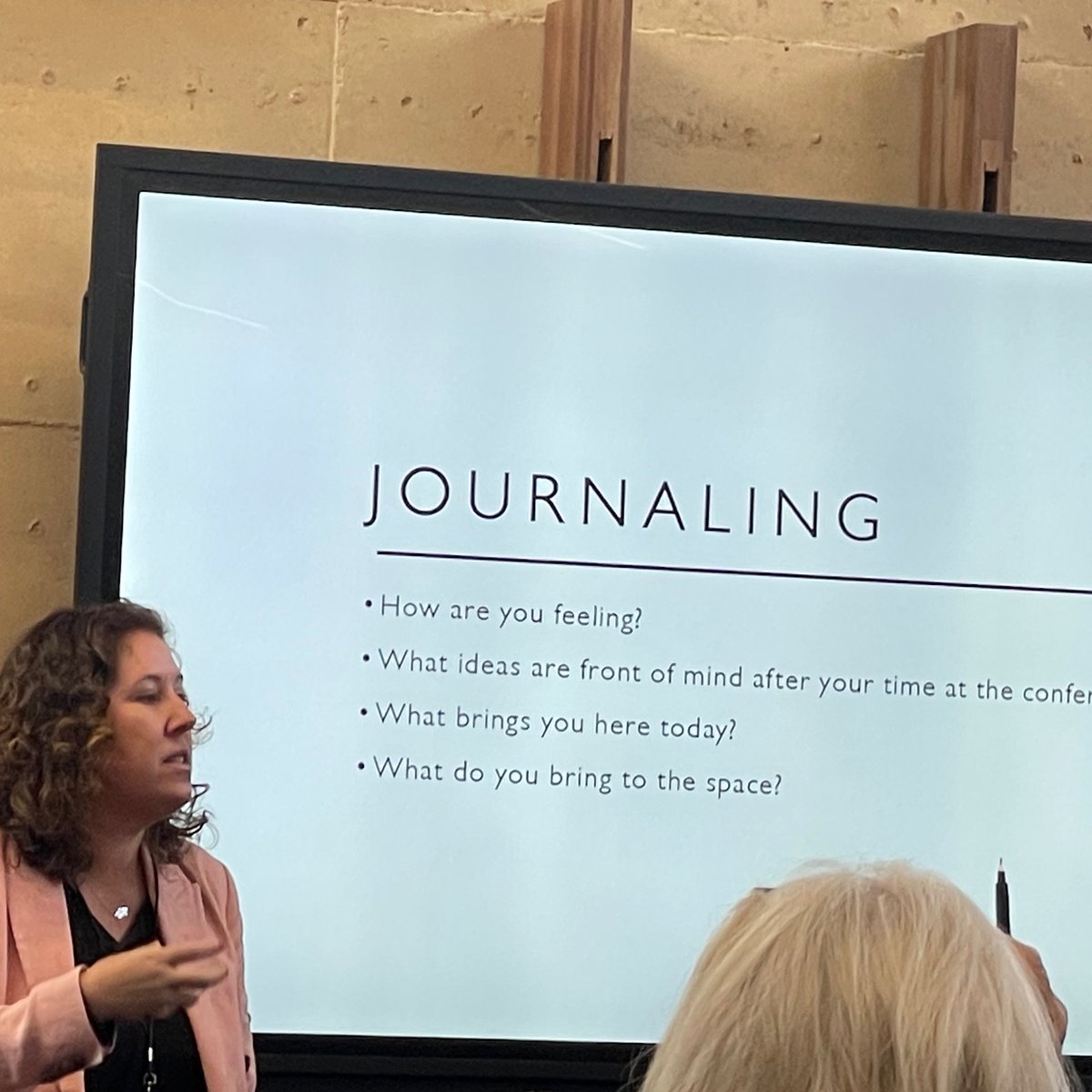 CS Masterclass #ReimaginED22 the creation of a generative social field to connect, listen deeply, reflect, explore complexity and develop a compassionate system. Thank you <a href="/jodie_kirch/">Jodie Kirchner</a> <a href="/DaveSecomb/">Dave Secomb</a> @rjowe1