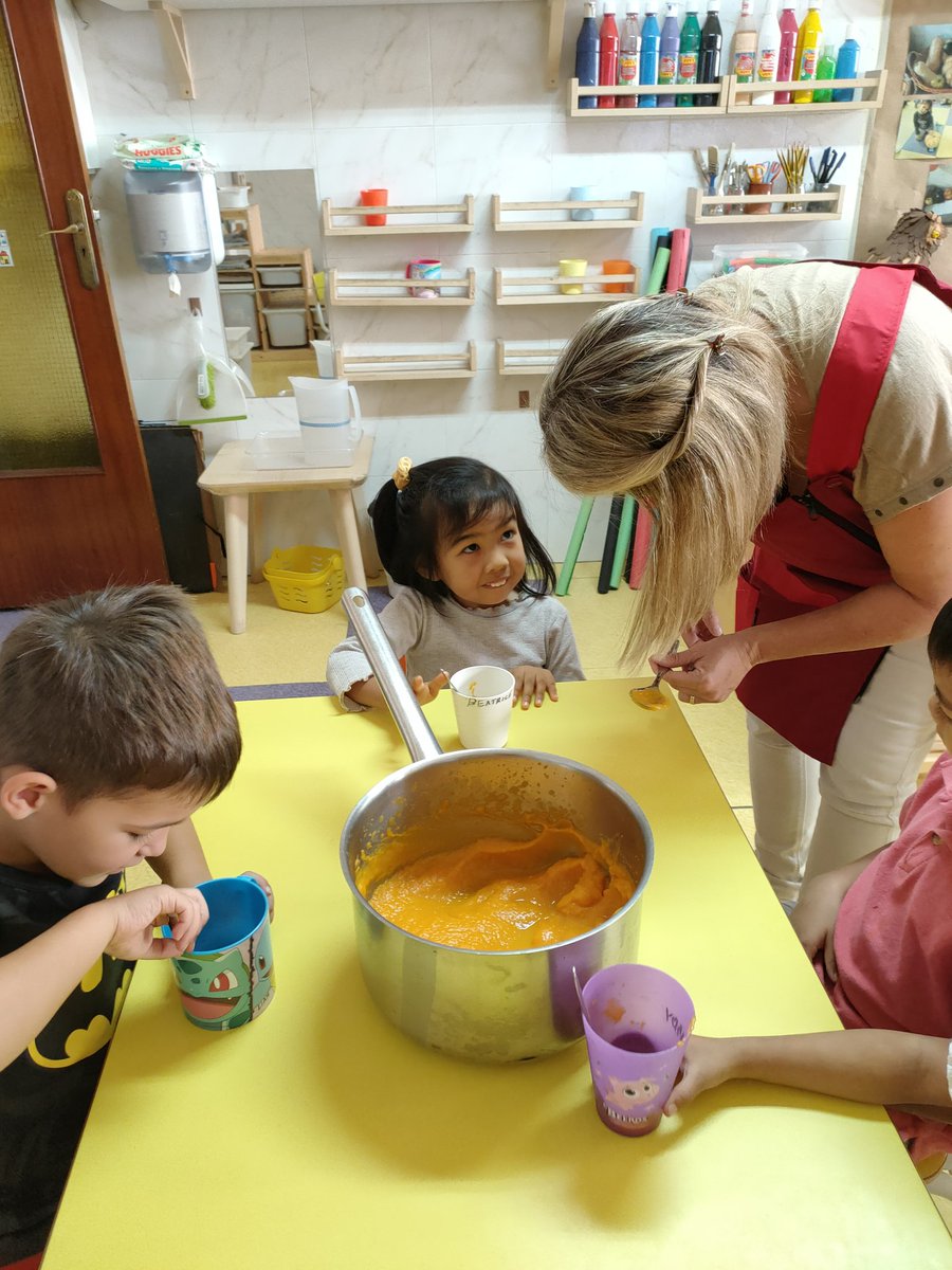 vedrunaangels's tweet photo. Continuem assaborint el projecte SOPA DE CARBASSA! Quina delicia! #projectesglobalitzats #I4 #escolacompetent https://t.co/MtcXXv1wdO