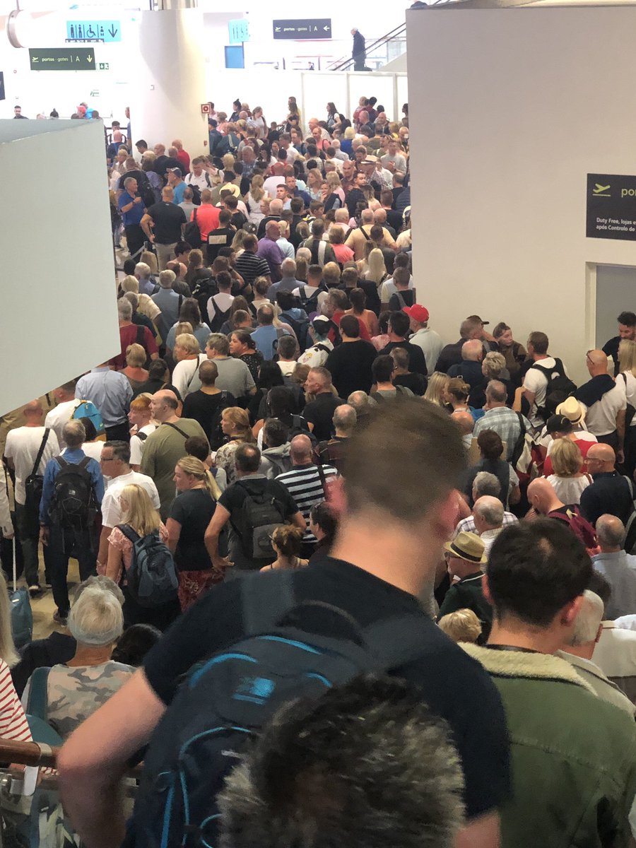 Faro airport a bloody disgrace!!