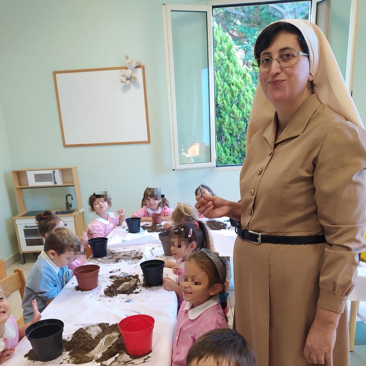 🌱 Semi di missione da far crescere. Registra questo gesto sul sito di Tempo del Creato e invia una fotografia a comunicazione@festivaldellamissione.it, come i piccoli della Scuola dell’Infanzia Alberto Angelini delle Figlie di Maria Missionarie in Poveromo (Ms).