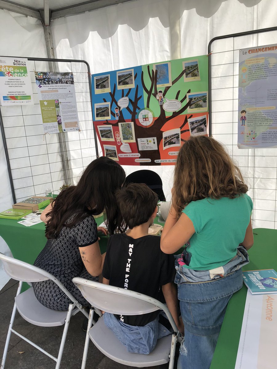 ODSProvence's tweet photo. Deuxième journée de @FeteScience à Marseille, venez nombreux sur notre stand spécialisé sur les saisons, le réchauffement climatique et la biodiversité !
Avec  @SolBrasseur et @sophie_IMBE, retrouvez nous toute la journée à l’esplanade Bargemon ! 🪷 https://t.co/l9p7sUZjRk