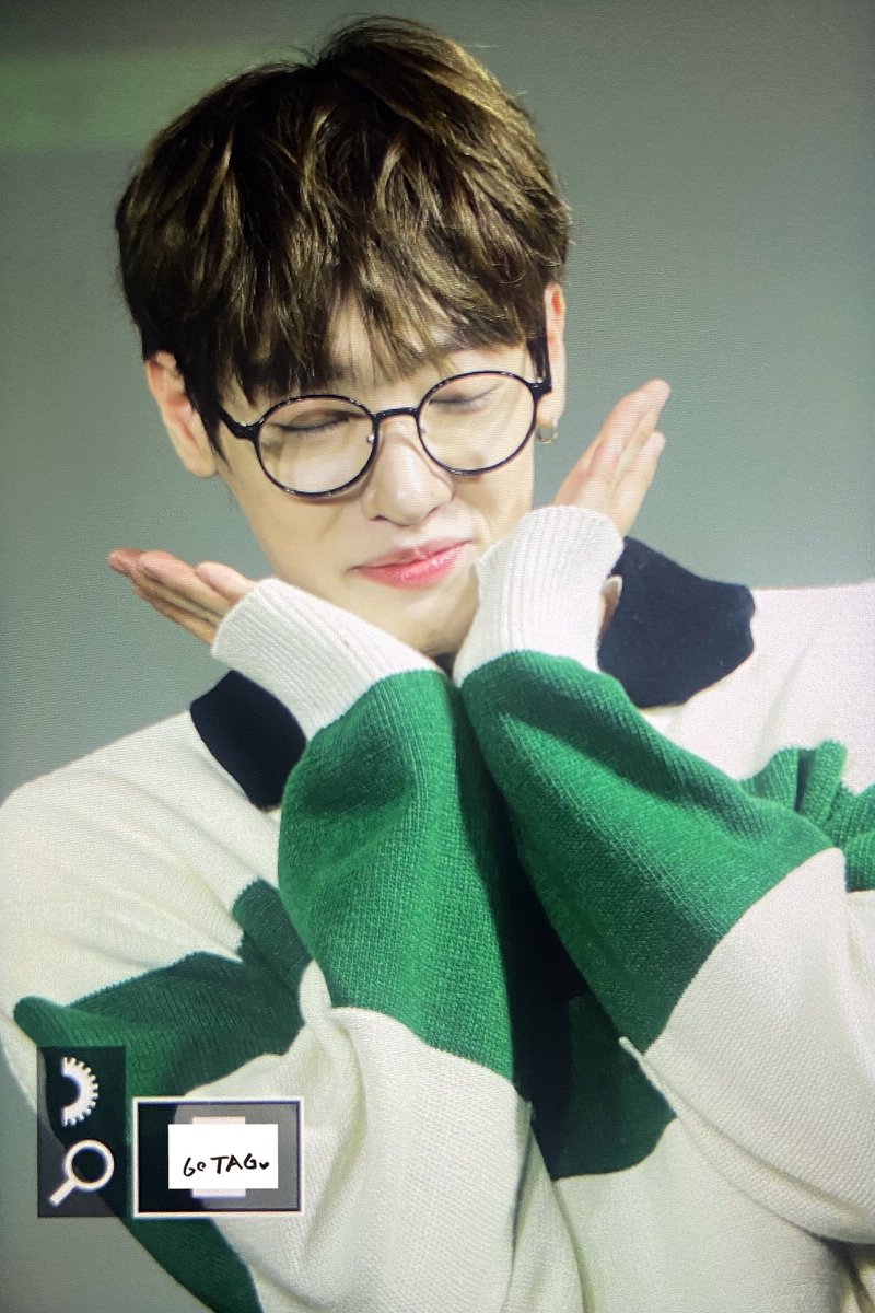 Gotag1998's tweet photo. 221016 포토북팬싸
🥰
 
#골든차일드                                  
#GoldenChild                             
#손영택 #영택 #TAG #태그 https://t.co/VBBHnE5cuf