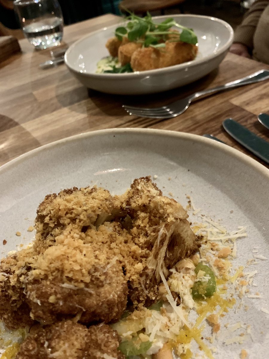 Julie Linley tweet media