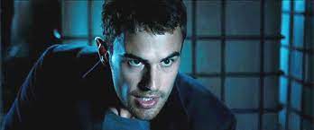 PhotosTheo's tweet photo. "Beauty is in the heart of the beholder."

#TheoJames https://t.co/NLnohrs3zC
