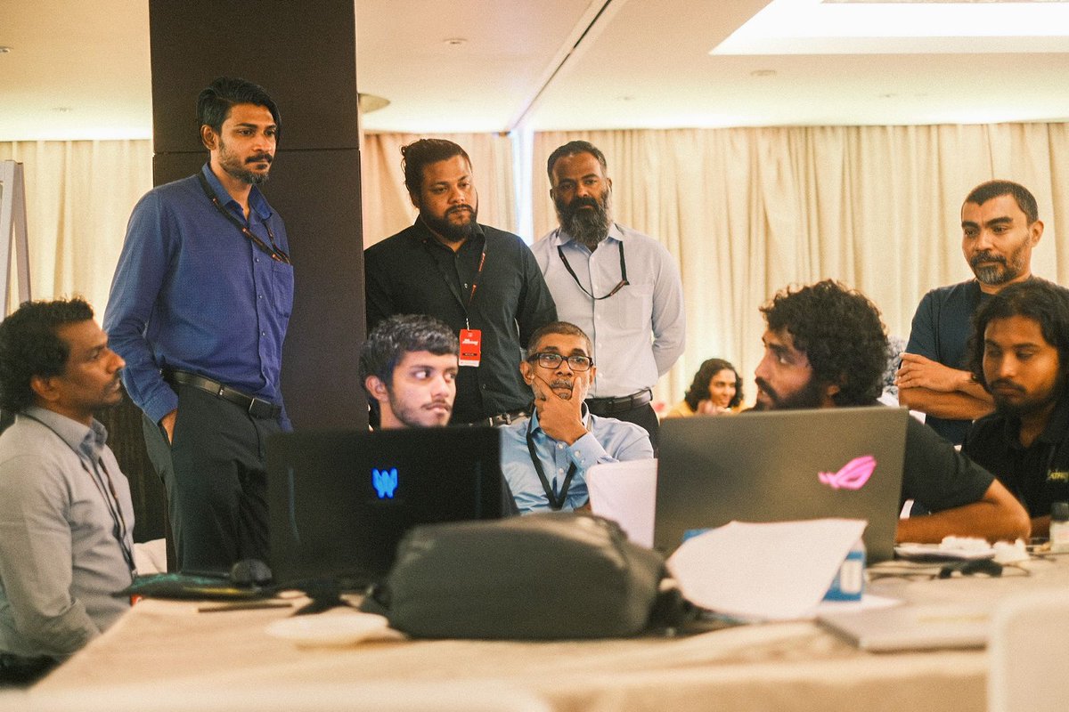 bankofmaldives's tweet photo. It’s the final day of #BMLHackathon! 💡
We're heading into the last few hours before all teams are ready with their presentations.
THREE winning teams make it to BML Innovation Lab! https://t.co/GecoK1X4bD