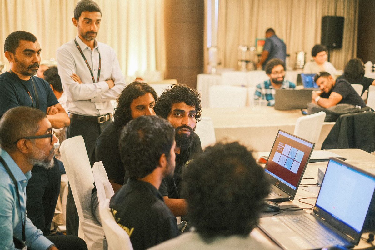 bankofmaldives's tweet photo. It’s the final day of #BMLHackathon! 💡
We're heading into the last few hours before all teams are ready with their presentations.
THREE winning teams make it to BML Innovation Lab! https://t.co/GecoK1X4bD