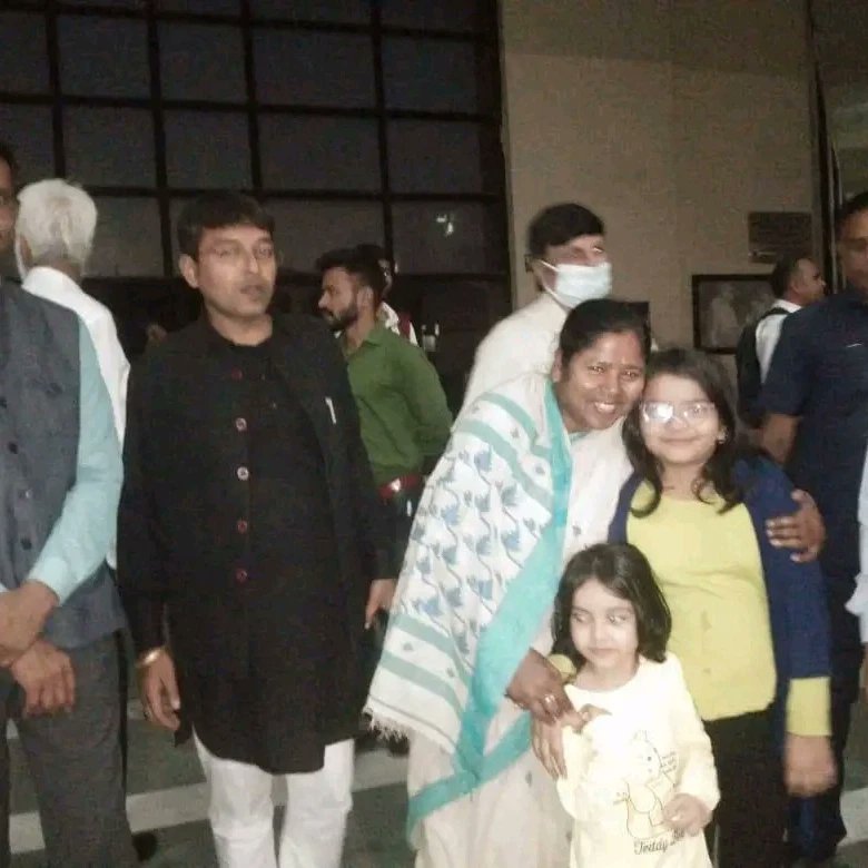 Manish192566's tweet photo. "कोरोना महामारी एवं आपदा प्रहरी" पुस्तक लोकार्पण समारोह @jnu मा. सुश्री प्रतिमा  ��ौमिक @सामाजिक_न्याय_एवं_अधिकारिता_मंत्रालय  @Manish89Sinha @manish4du @MSJEGOI @RSSorg @JoinSwadeshi @SatishKSwadeshi @swadesh171 @swadesh @manish_sinha @iete @iitdelhi @swadeshi_aatmnirbhar_bharat https://t.co/qF73K1TzlB