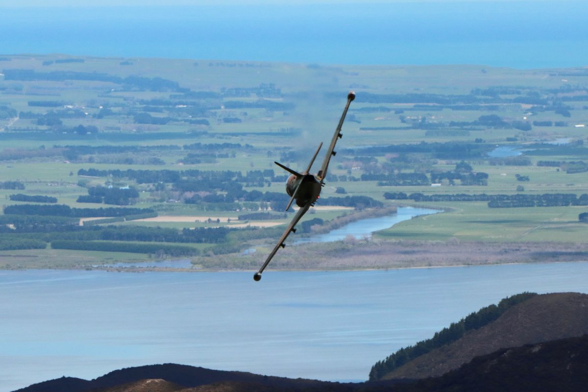 whatthesamhall's tweet image. I love it when a plan comes together. Strikemaster NZ6372/ZK-BAC on its way from Wellington to Hood Aerodrome in Masterton today, shot from Te Ara Tirohanga / Remutaka Trig. Nice short hike too.
#Strikemaster #Avgeek