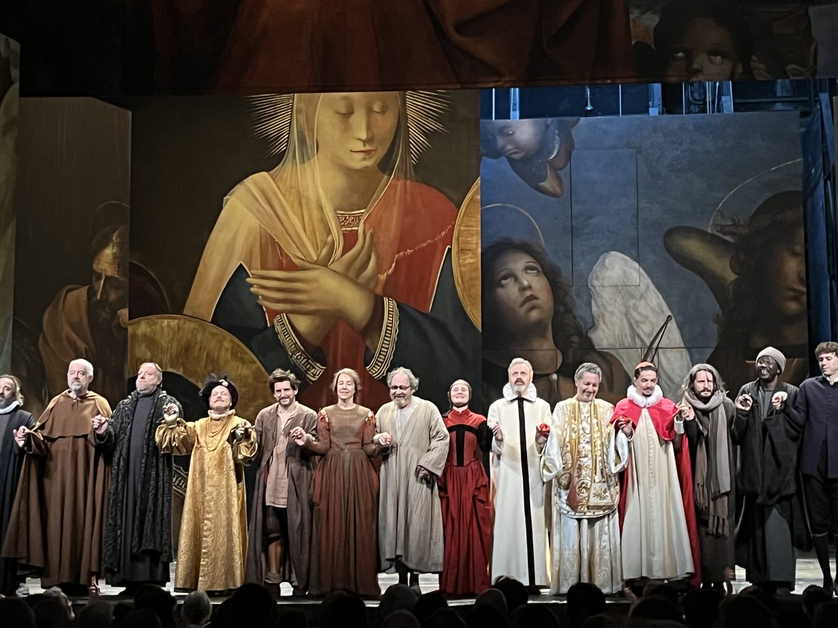 Formidable La Vie de Galilée à la <a href="/ComedieFr/">Comédie-Française</a> <a href="/GGallienne/">Guillaume Gallienne</a> à voir absolument 
jeanpierrerousseaublog.com/2022/10/16/la-…