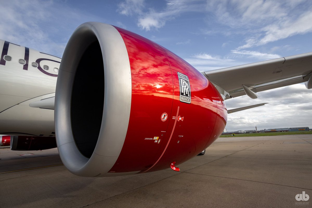 AWBPhotography's tweet photo. Welcome home @VirginAtlantic G-VJAZ. Our new @AirbusintheUK @Airbus A330-900 arrived into @HeathrowAirport yesterday. STUNNING! ❤️ ✈️ #virginatlantic #airbus #A330neo https://t.co/9OecPAg5L3