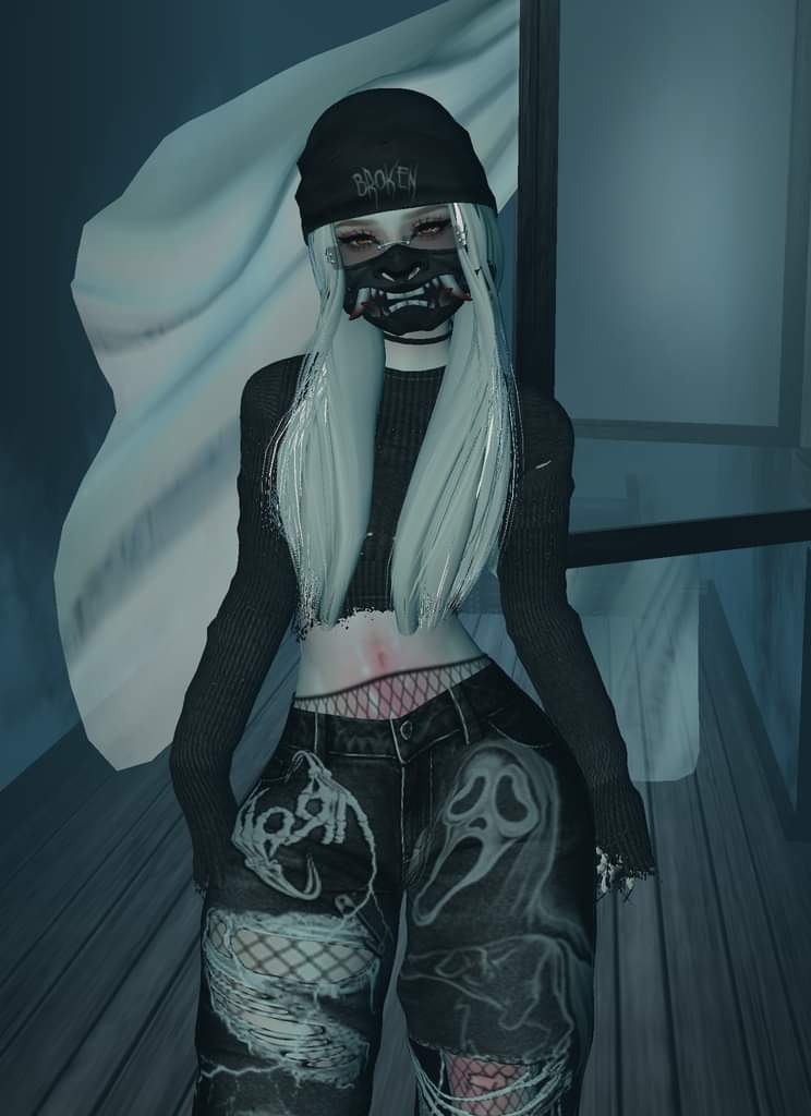 SenSins420's tweet photo. Yall miss me? I've been so busy this spooktober but I'm happy to finally have enough time to get online. 

Went 👻 hunting but none of the ghosts decided to show. 😔 https://t.co/DFYhJ7Q2El