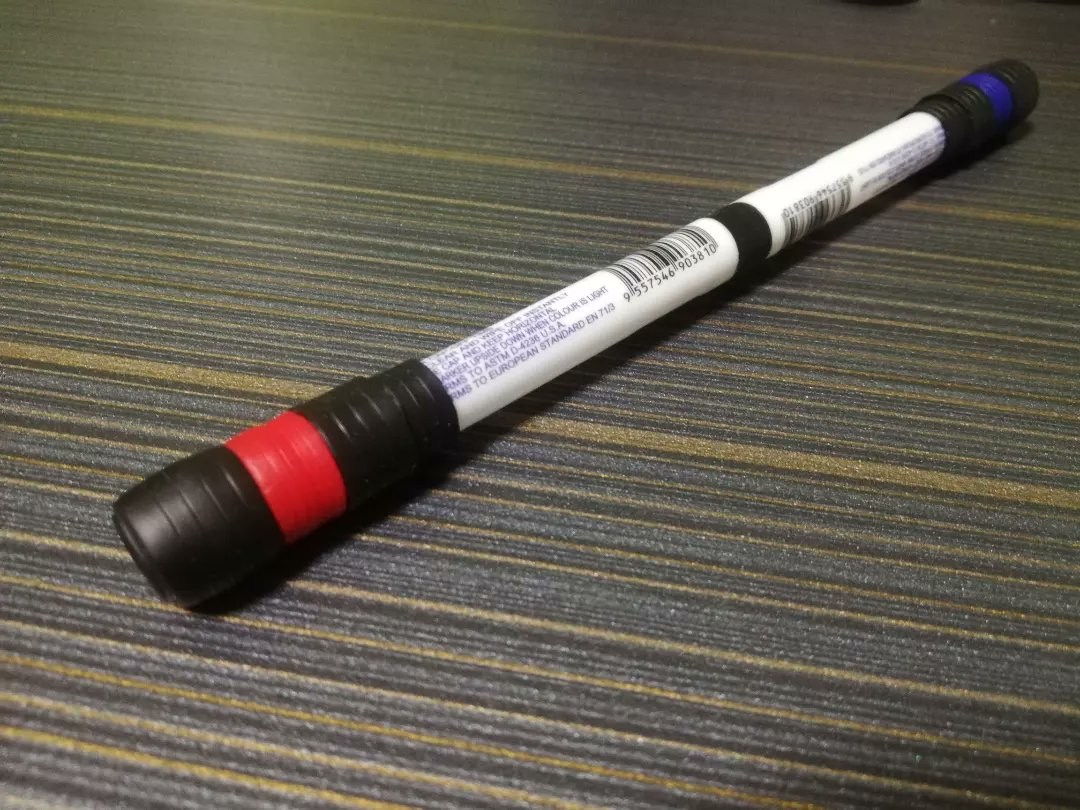 It's been a while since I modded a pen. I just made a PH Ikusafude mod by following Clyde's tutorial. I still need to improve my skills. #penmodding #penspinning