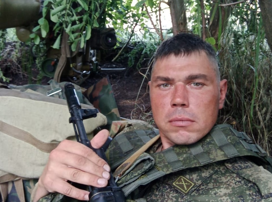 33 Украинский военный.