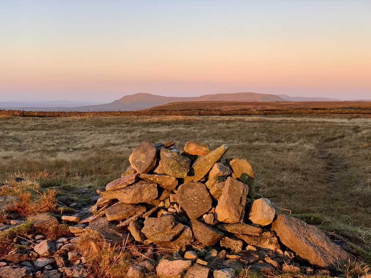 Entries are open on <a href="/SiEntries/">SiEntries</a> sientries.co.uk/event.php?elid… for our little fell race - Litton Birks Loop on Sunday 13 November registration at <a href="/queenslittonno1/">Queens Arms Litton skipton</a>