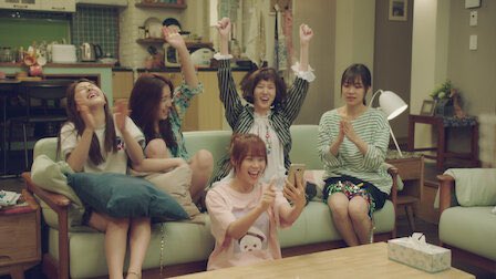 EXOCALVAN1's tweet photo. النفسية تحتاج موسم جديد من دراما age of youth https://t.co/mxc3ZuG4h5