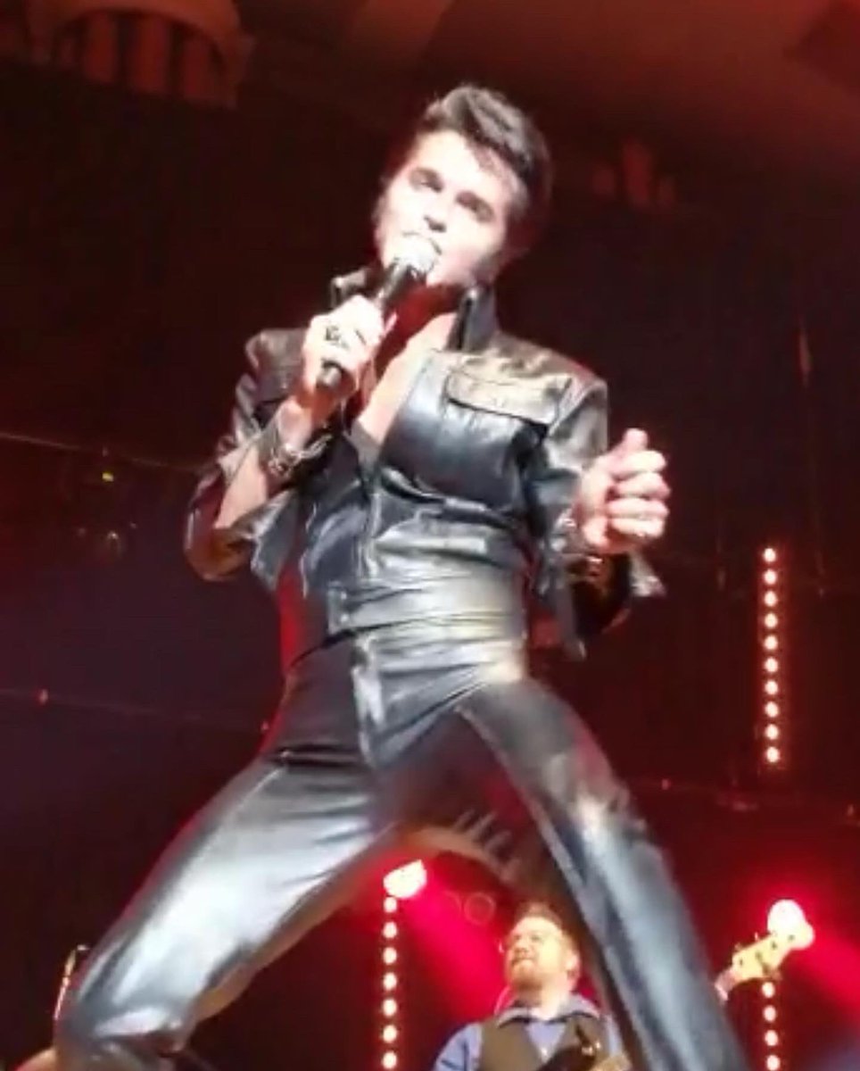 anndudson's tweet photo. @ShawnKlush @deanz @benthomson   what an amazing performance- thank you for keeping the king alive 🙌☺️ https://t.co/Ko3QKKZO3e