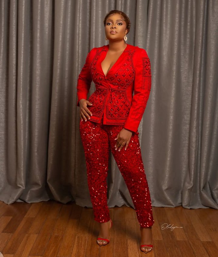 Bimbo Ademoye is the winner for the Most Influential Actress of the Year from Pulse🥰⁣
Congratulations beautiful ❤️

#PulseInfluencerAwards2022 #PulseInfluencerAwardsNigeria 

#GrassrootsNews #grassrootng #grassrootgist #bimboademoye #nigerianactress