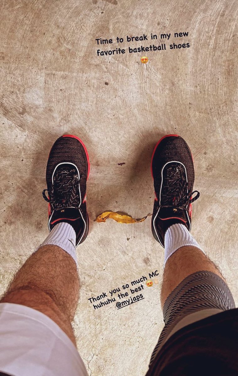 prncprncss's tweet photo. best bday gift and new favorite shoes from @MyJaps ✨💕🫶🏻 #JulieVer @RAYVERCRUZ20 https://t.co/8bIY029zhW