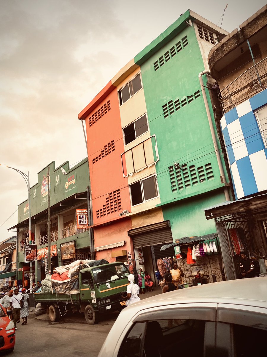 Somewhere around Makola😊📸📸 

Please retweet for me🥺🙏🙏