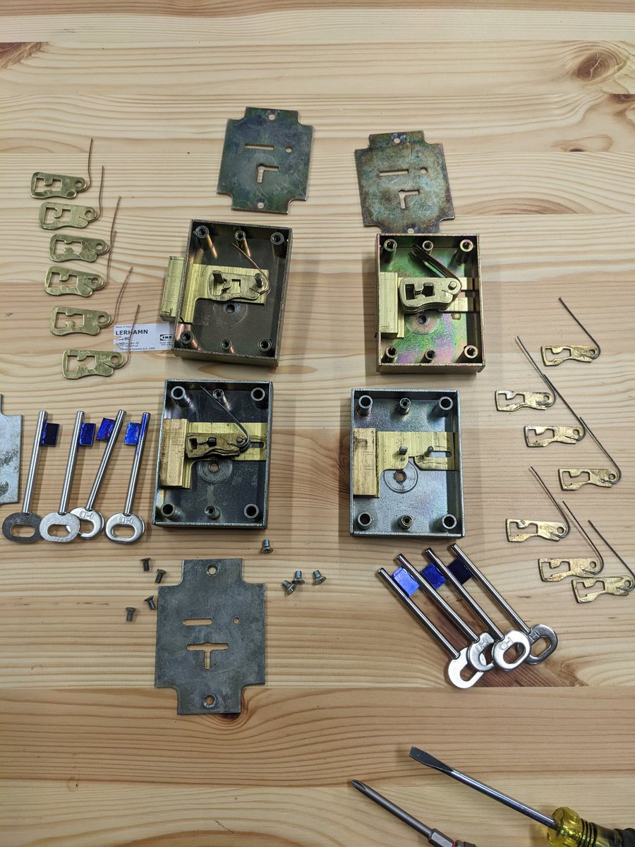 DenbighLocks's tweet photo. Double opening on these gun safes, lost all keys, opened and new keys made https://t.co/wcj1Siu5DQ