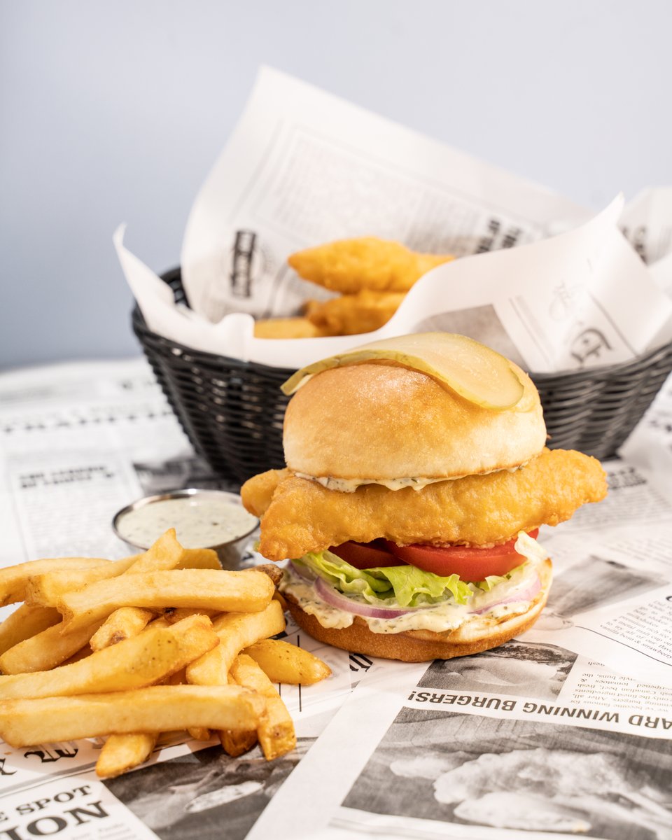 TripleOs's tweet photo. There's plenty of fish in the sea but our Crispy Cod Burger, made with two @oceanwiseseafood Pacific cod fillets, is the best fish and we think you'd agree! π€€π
#TripleOs #ATasteLikeNoOther #YVRFoodie #VancouverEats #VancouverFoodie #CodBurger https://t.co/C6OVsQihwu